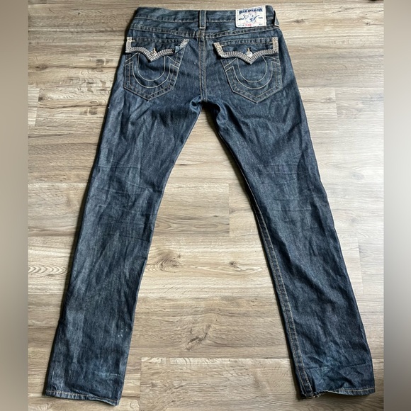 True Religion jeans size 33, relaxed fit. Worn once 10/10 quality ! :3 - Picture 4 of 4